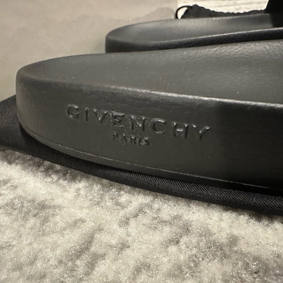 Givenchy Slide Flat Sandal Black - Picture 4 of 6